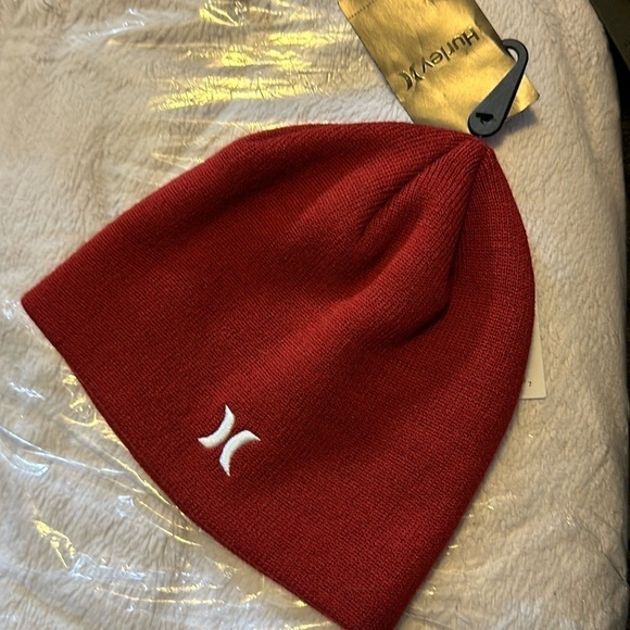 Hurley Icon Staples Beanie New Brick Rust Color Unisex NWT - Picture 1 of 8